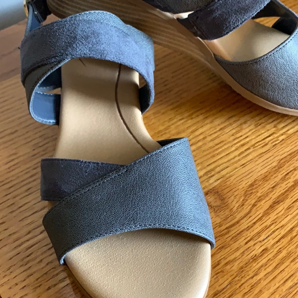 Dr. Scholl’s sandels